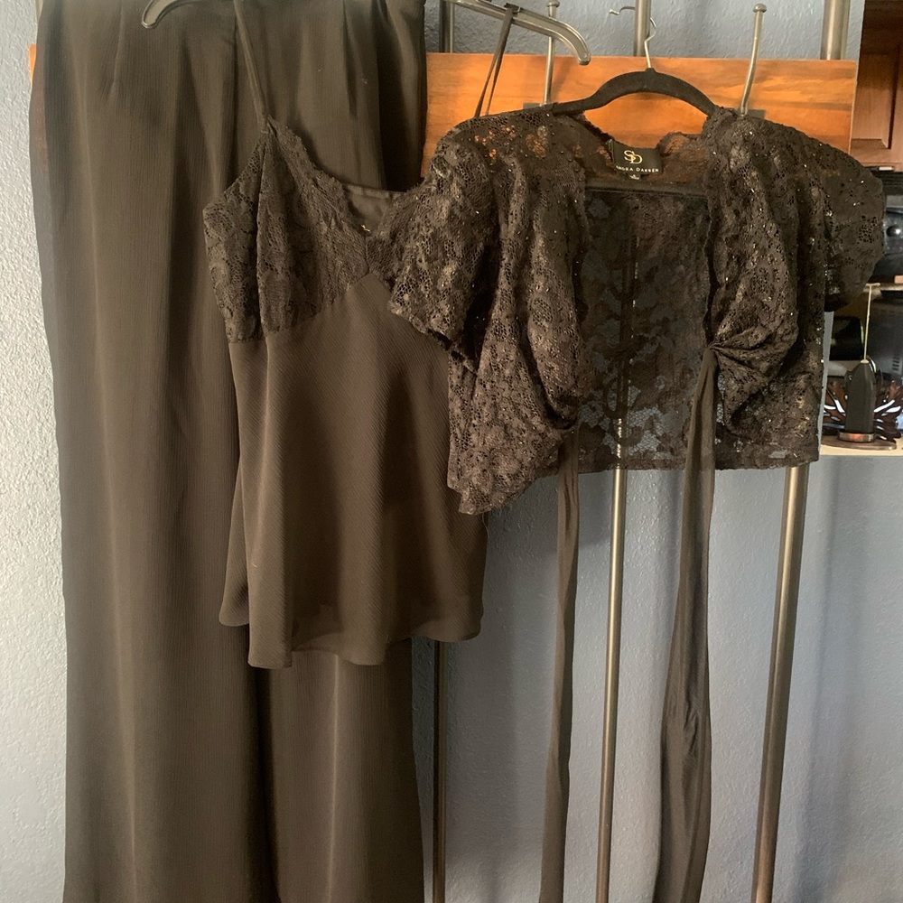 🎆Great for any occasion 🎆. Sandra Darren 3 piece